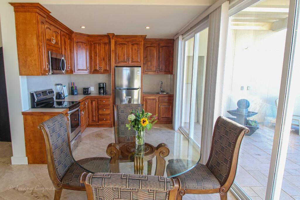 Access - Beach Penthouse Papas And Beer 2 Miles Wifi Росарито Экстерьер фото